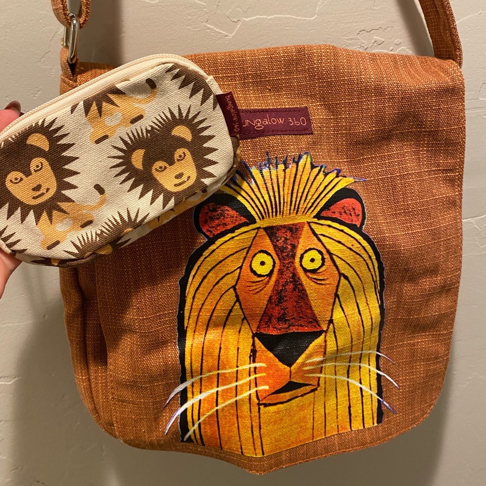 Bungalow 360 Sustainable Bag Set Lion Print with Coin Purse NWT